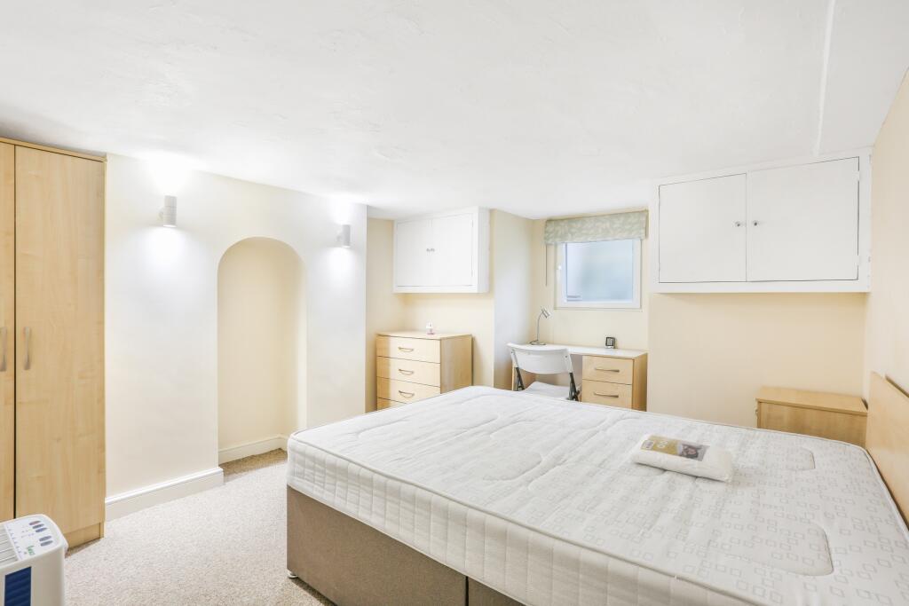 Main image of property: Dapdune Rd, Guildford, GU1