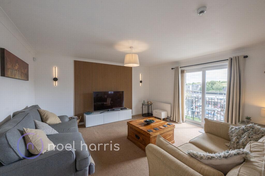 Apartment in Newcastle upon Tyne - View 5
