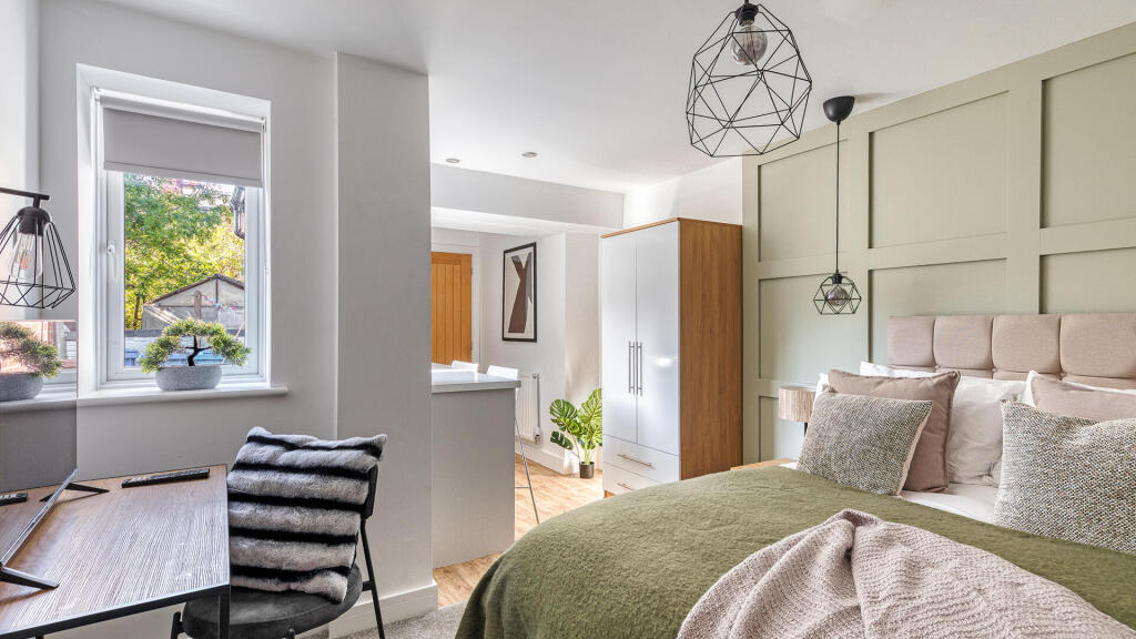 House in Nottingham - More