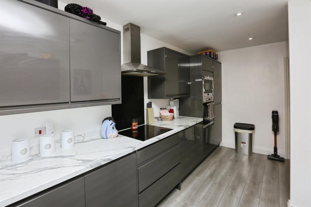 Apartment in Southampton, Newtown - View 5
