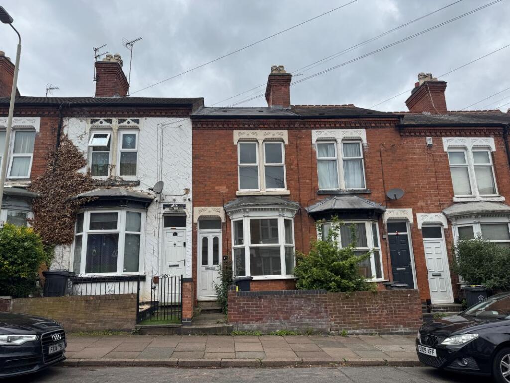 Main image of property: 19 Wilberforce Road, Leicester, LE3 0GT