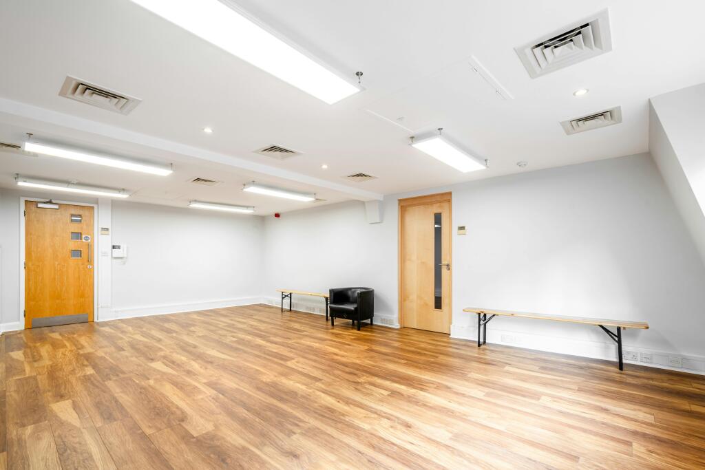 Widegate St 2223 3F  Low Res 5.jpg