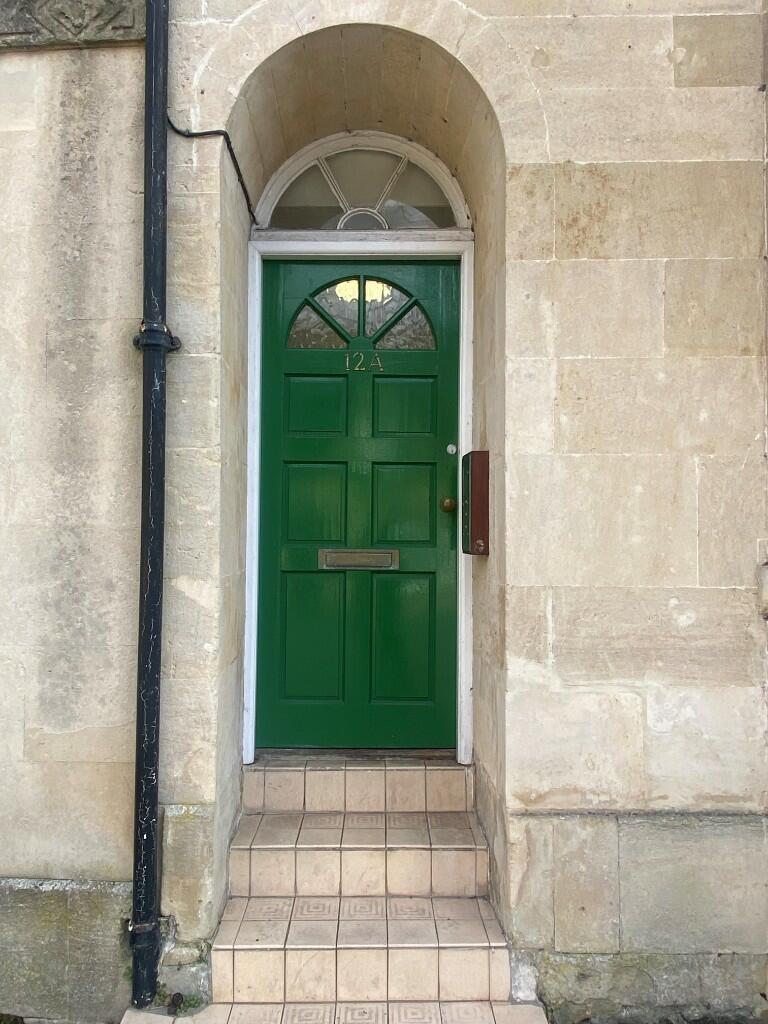Apartment in Chippenham, Wiltshire - View 2