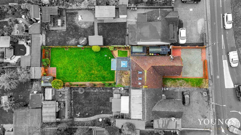 Main image of property: Ashingdon Road, Rochford, SS4