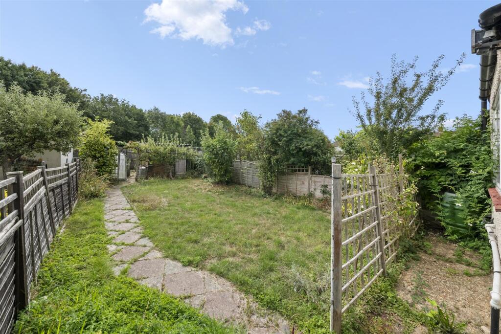 House in Harrow - View 4