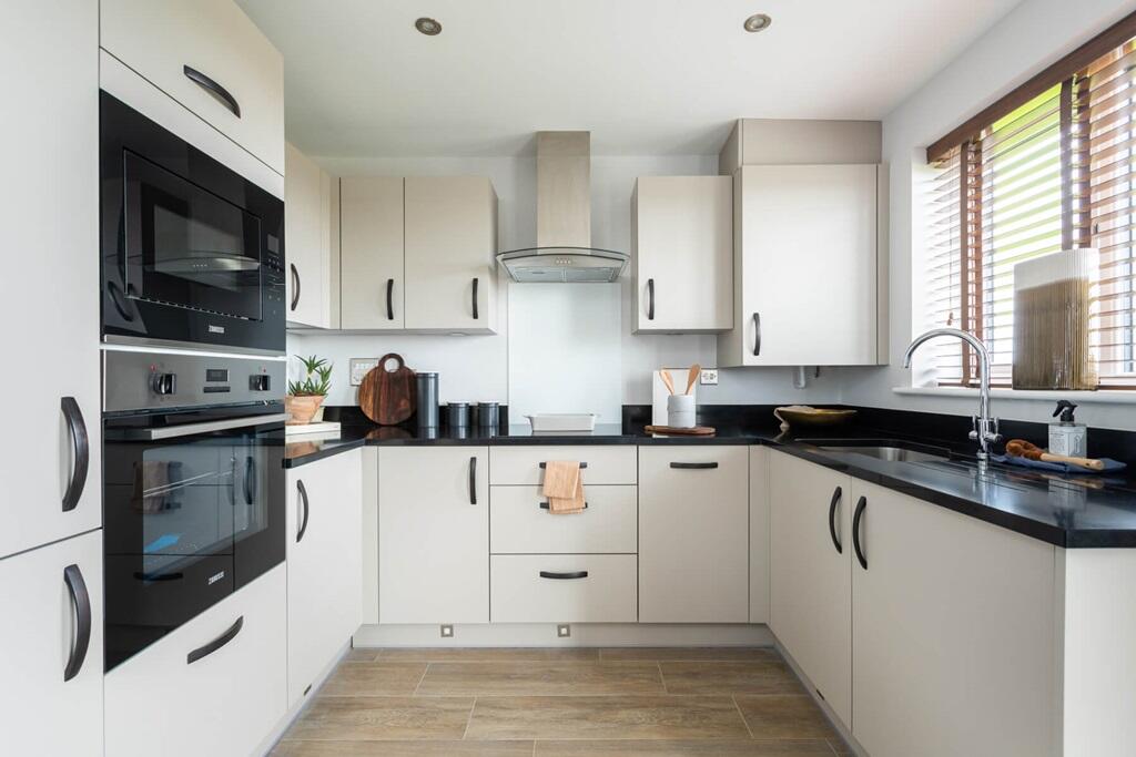 Bromyard Road
Worcester
WR2 5TT - Aktar