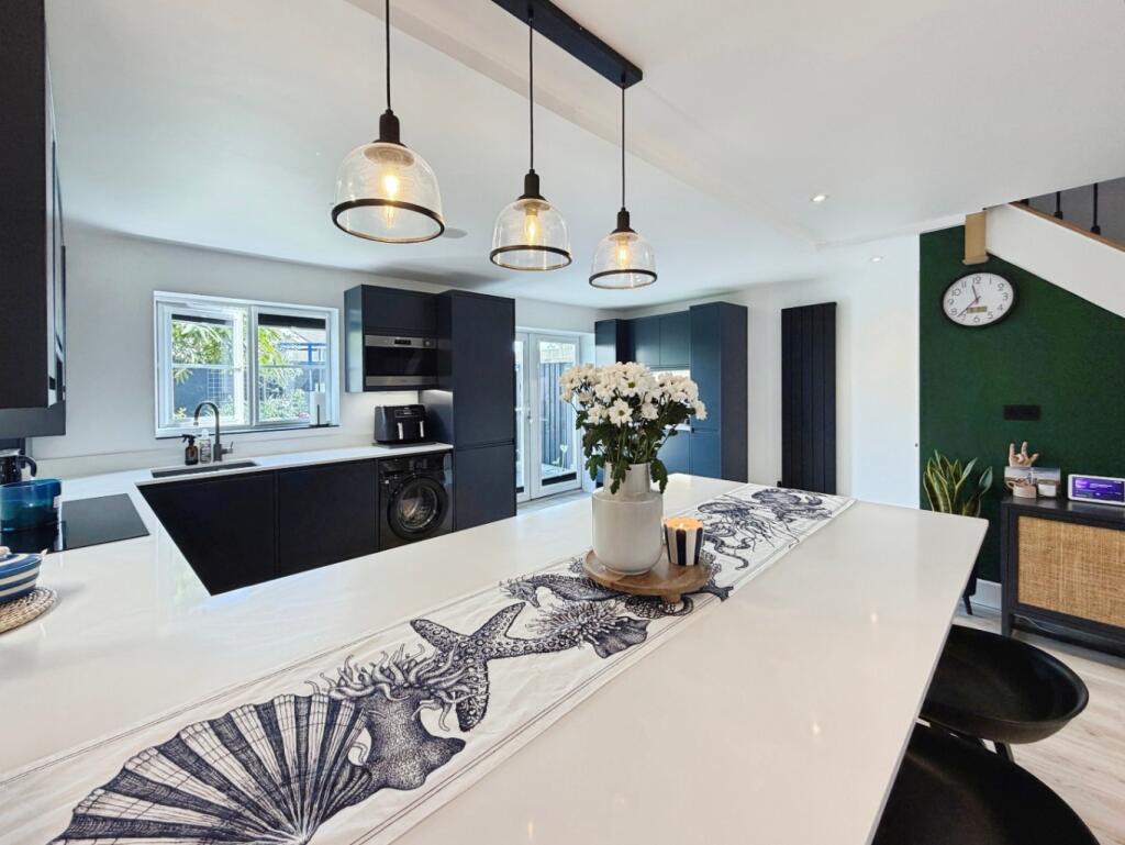House in Helston, Cornwall - View 5