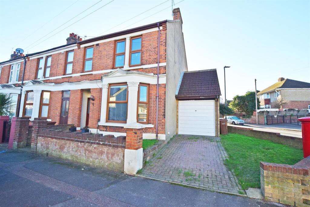 Main image of property: Carlton Avenue, Gillingham