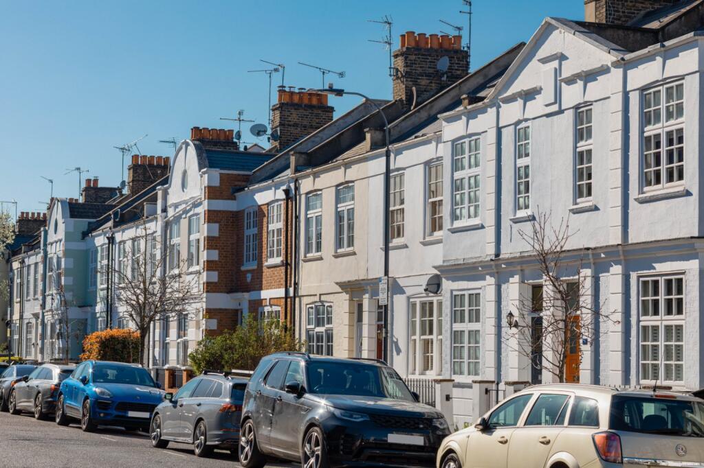 Main image of property: Sedlescombe Road, Hammersmith And Fulham, London