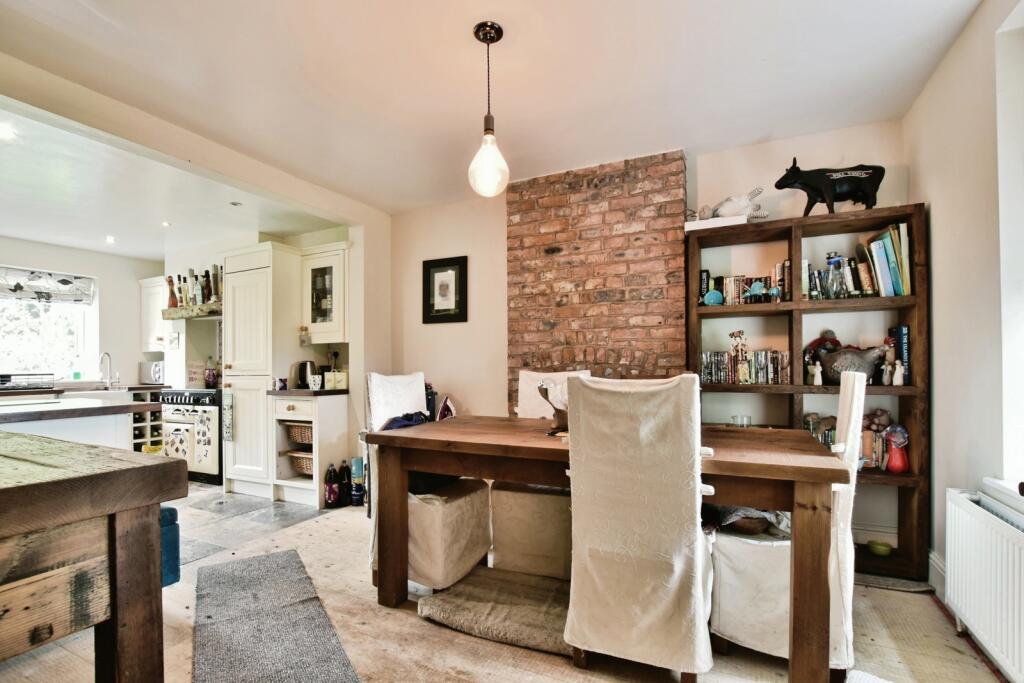 House in Warrington, Little Bollington with Agden - View 5