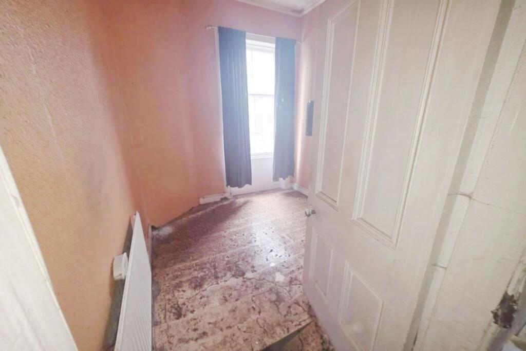 Apartment in Edinburgh - View 3