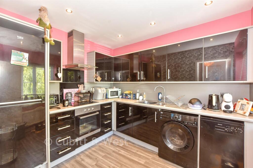 House in Winchester, Newlands - View 4