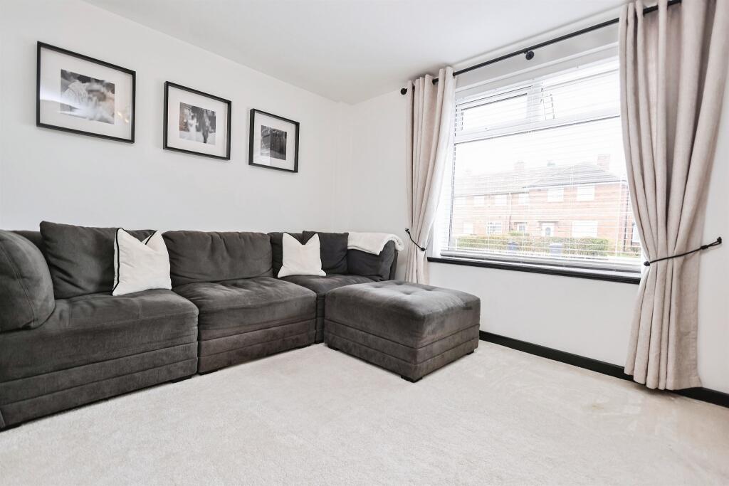 House in Birmingham, West Midlands - View 3