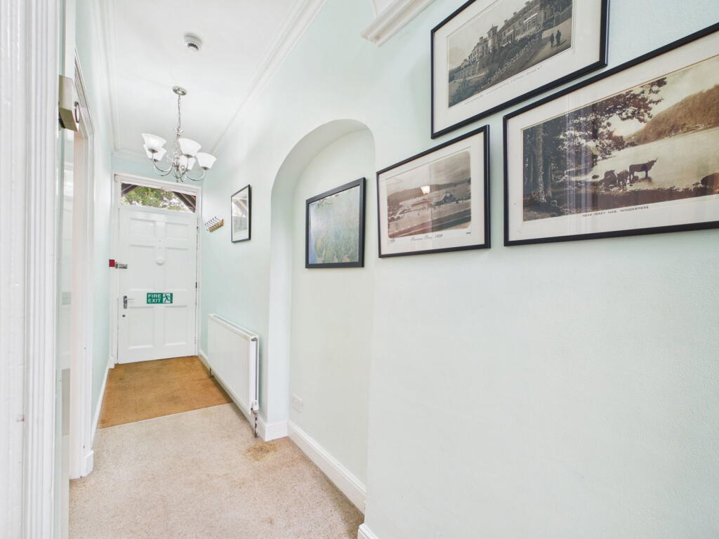 114 Craig Walk, Bowness-on-Windermere, LA23 3AX photo 3