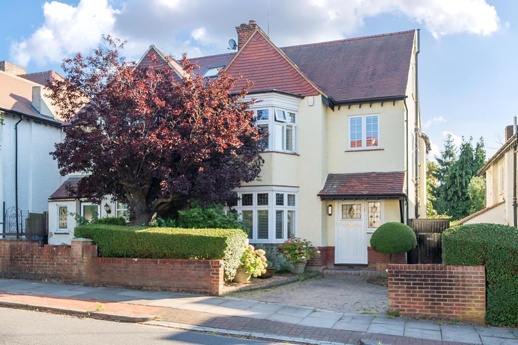 Main image of property: Finchley Way, Finchley, N3