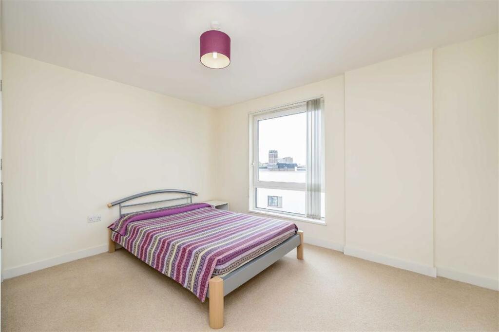 Apartment in London, Victoria - View 4