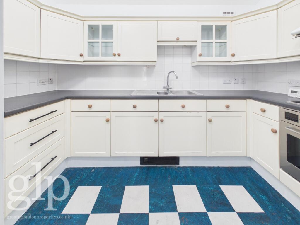 Apartment in London - View 2