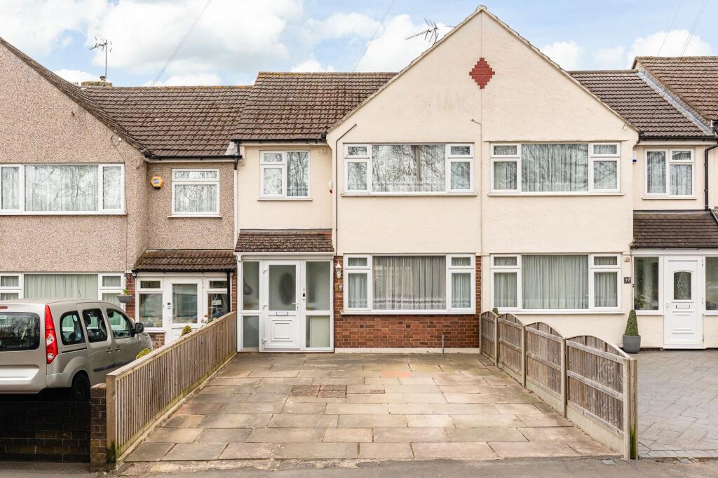 Main image of property: Park Lane, Cheshunt, EN7