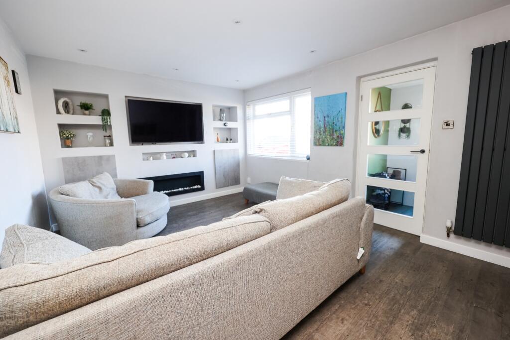 House in Lincoln, Bracebridge Low Fields, Boultham Moor - View 4