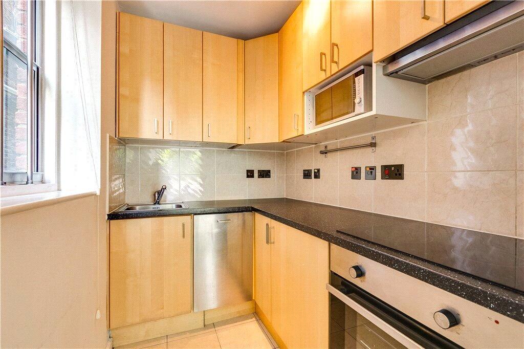 Apartment in London - View 3