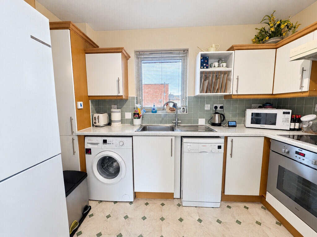 Apartment in Stevenage - View 5