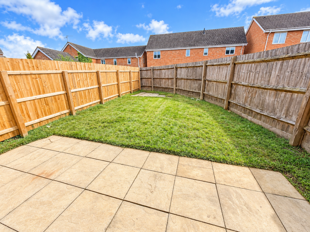 Penrhyn Close, Corby, Northamptonshire, NN18 8PR photo 3