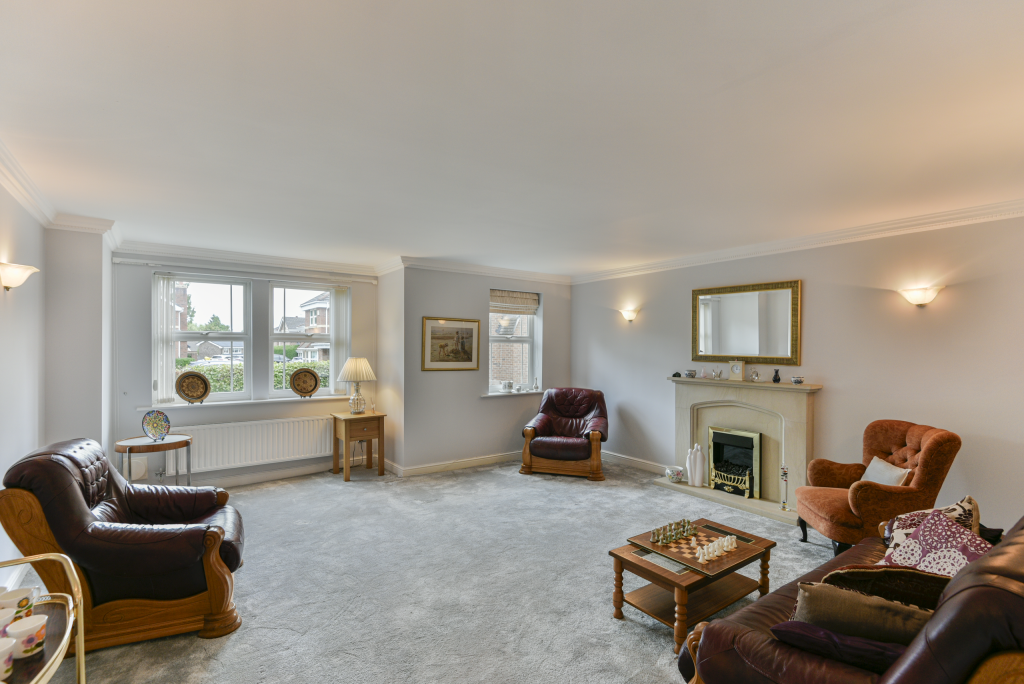 Apartment in Stockport - View 3