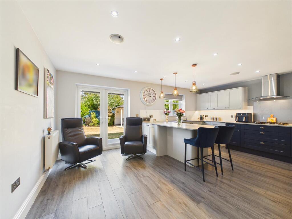 House in Hull, Newport - View 5