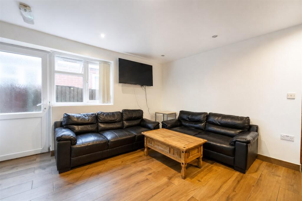 House in Birmingham - View 4