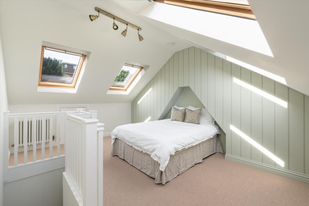 House in Guildford, Charlotteville - More