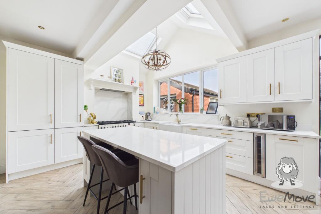 Devonshire Road, Dentons Green, St. Helens, Merseyside, WA10 – další