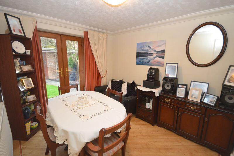 40 Sandiway Avenue photo 3