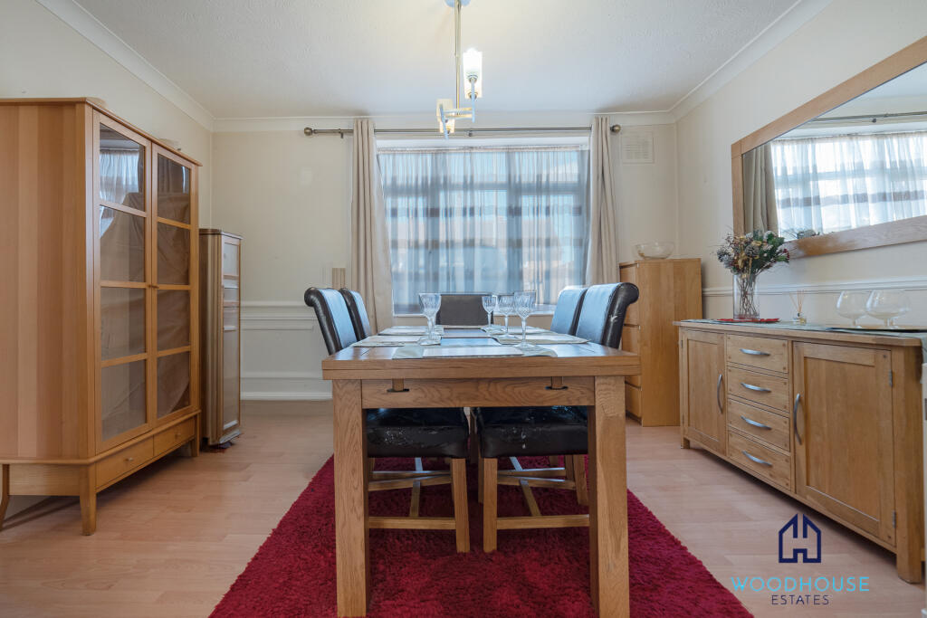 House in Three Rivers, Watford Rural - View 4