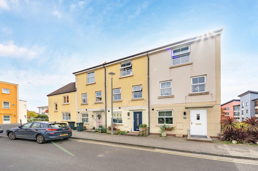 Main image of property: Phoenix Way, Portishead, Bristol, BS20 7GP