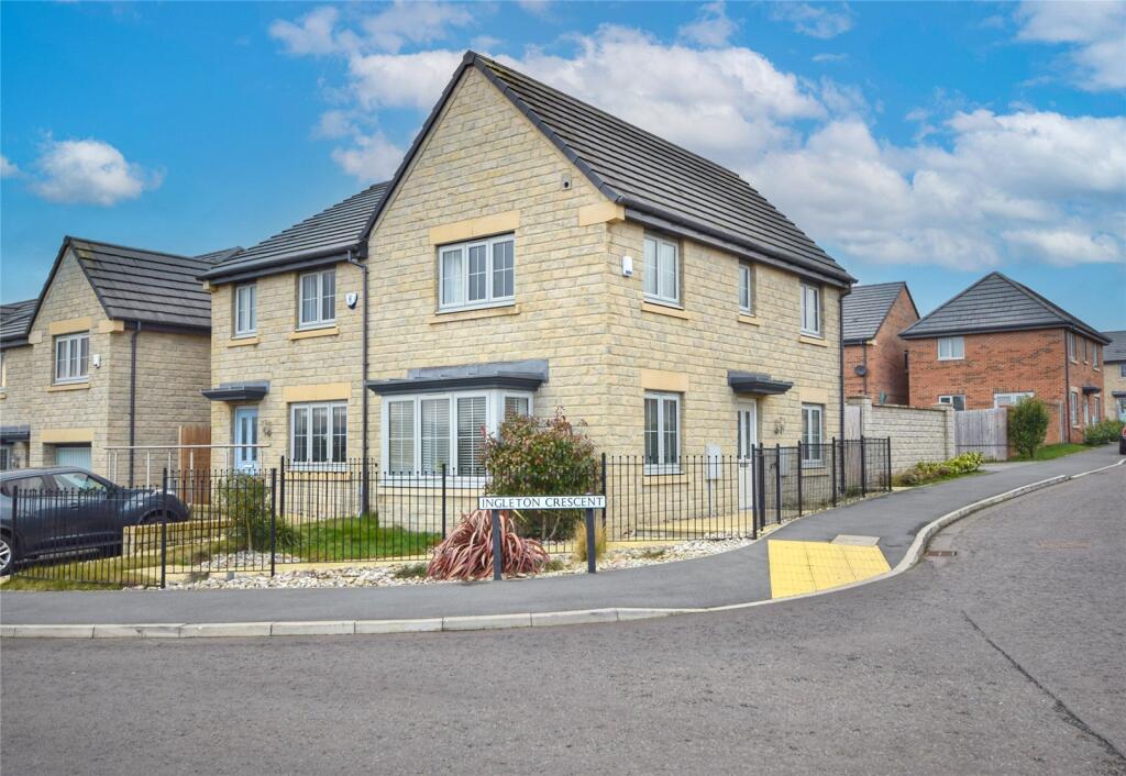 3-bed semi-detached on Waterfall Gardens, Clitheroe, Lancashire, BB7, £285,000