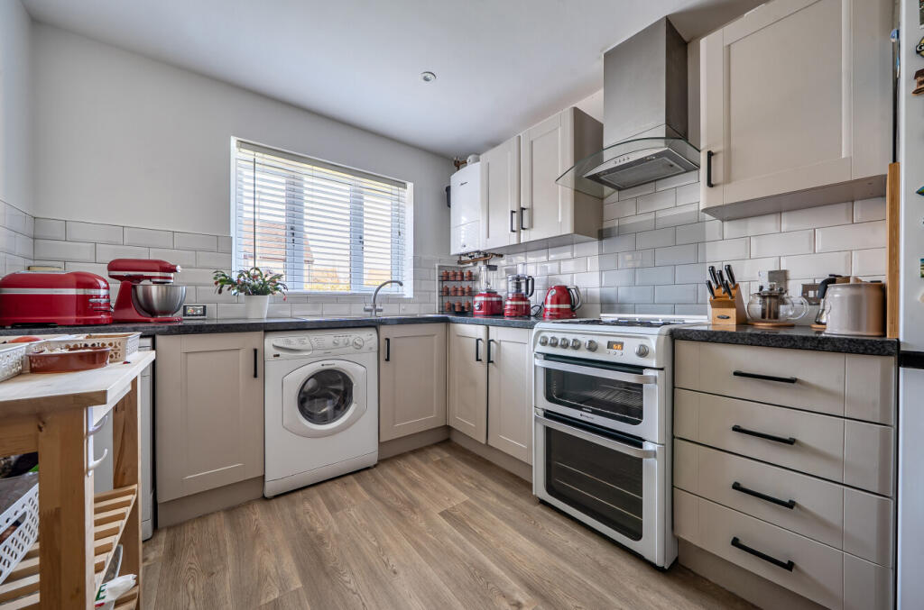 Farmington Drive, Witney, Oxfordshire photo 4