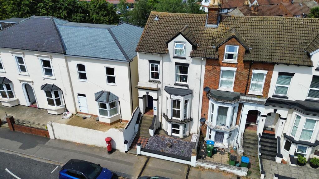 Main image of property: Tring Road, Aylesbury, Buckinghamshire