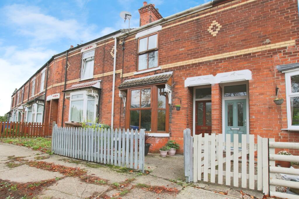 Main image of property: The Boulevard, Hedon, Hull, HU12 8JT