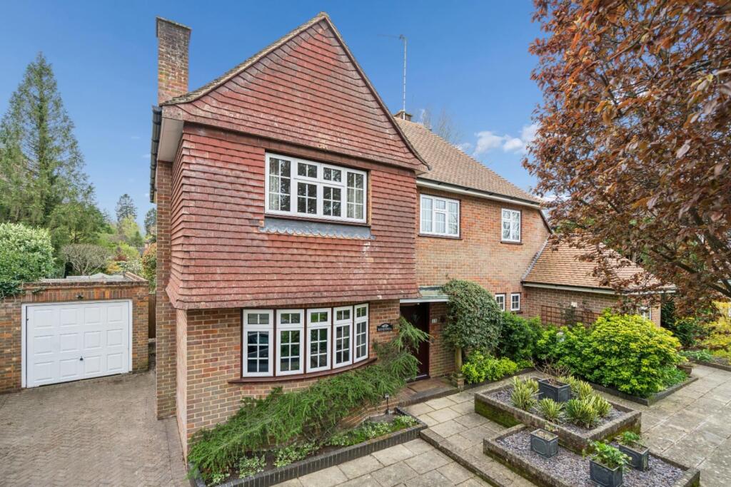 Main image of property: The Leys, Chesham Bois, Amersham, Buckinghamshire, HP6 5NP