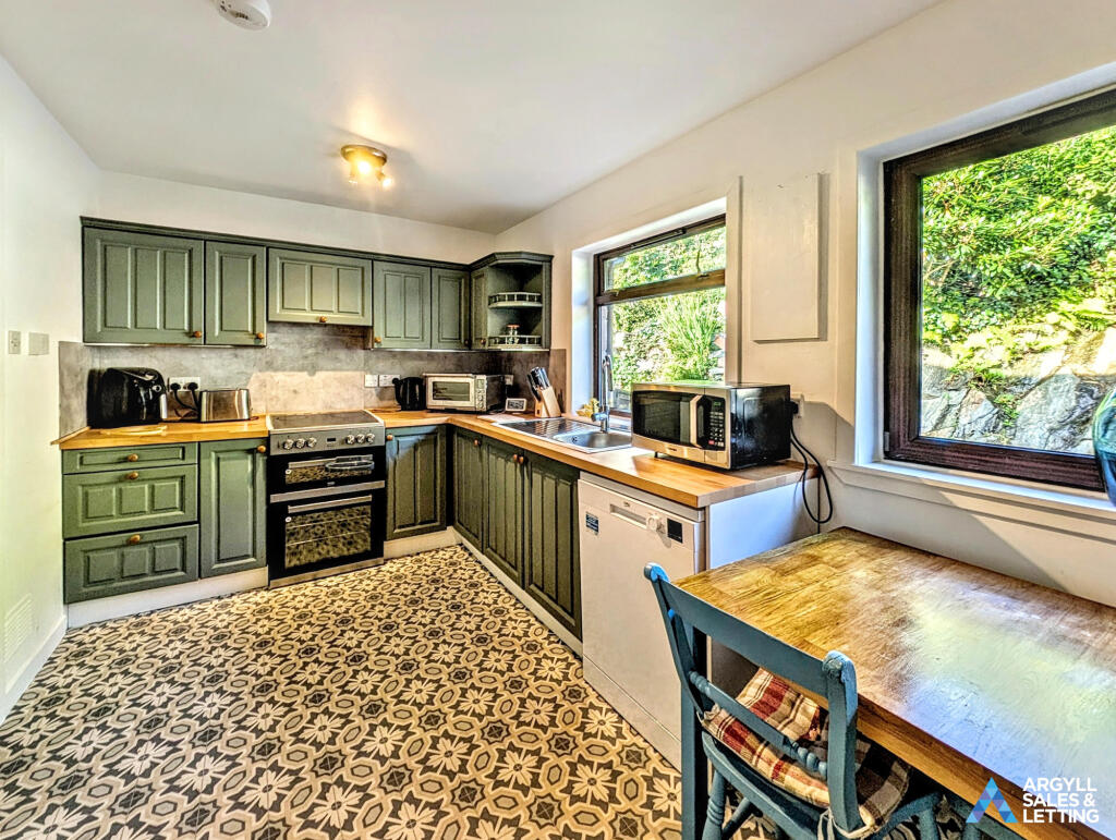 House in Paisley, Argyll and Bute - View 3