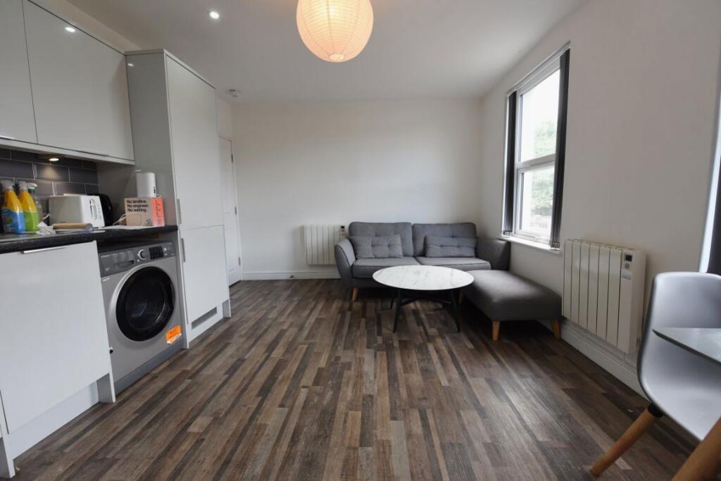 Main image of property: 2 Marsh Vale, Flat 1