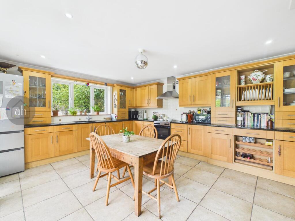 Daisy Green, Great Ashfield, photo 3
