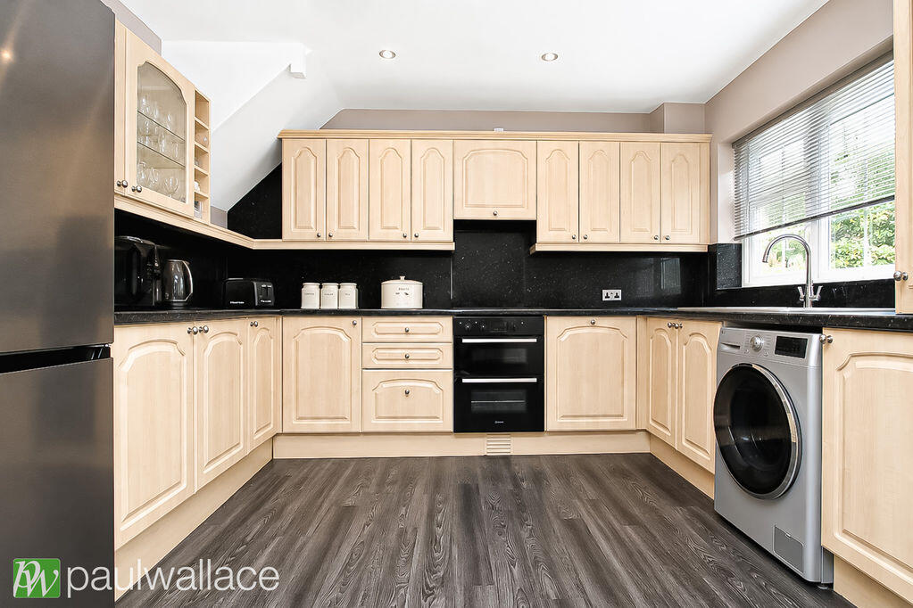 House in Enfield - View 3