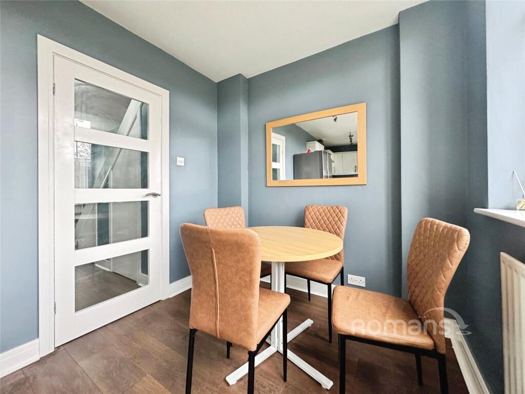 Chaucer Road, Farnborough, Hampshire - View 4