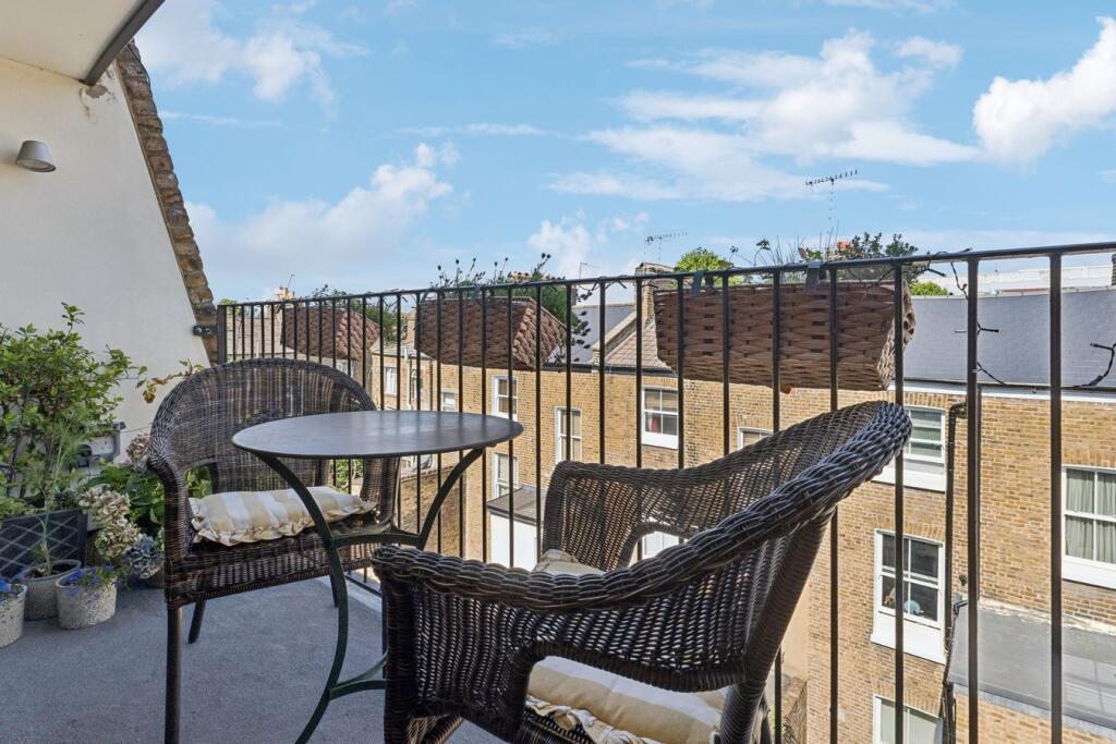 Apartment in London - More