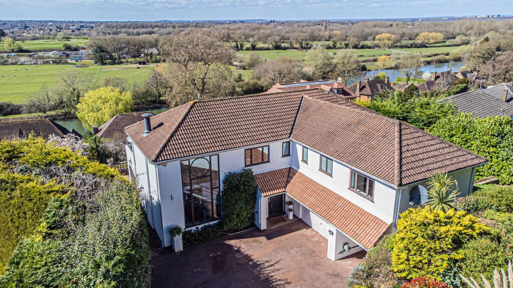 Main image of property: The Gardens, Esher, KT10