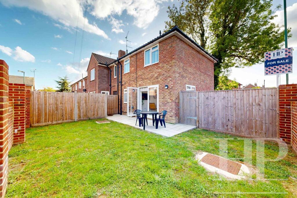 House in Horsham, Roffey, North Horsham - View 4