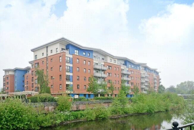 Apartment in Sheffield, Wicker, City Centre - View 4
