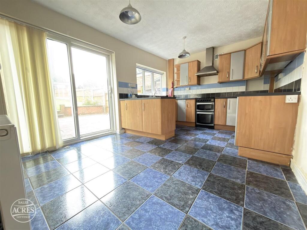 Queslett Road, Great Barr, Birmingham photo 5