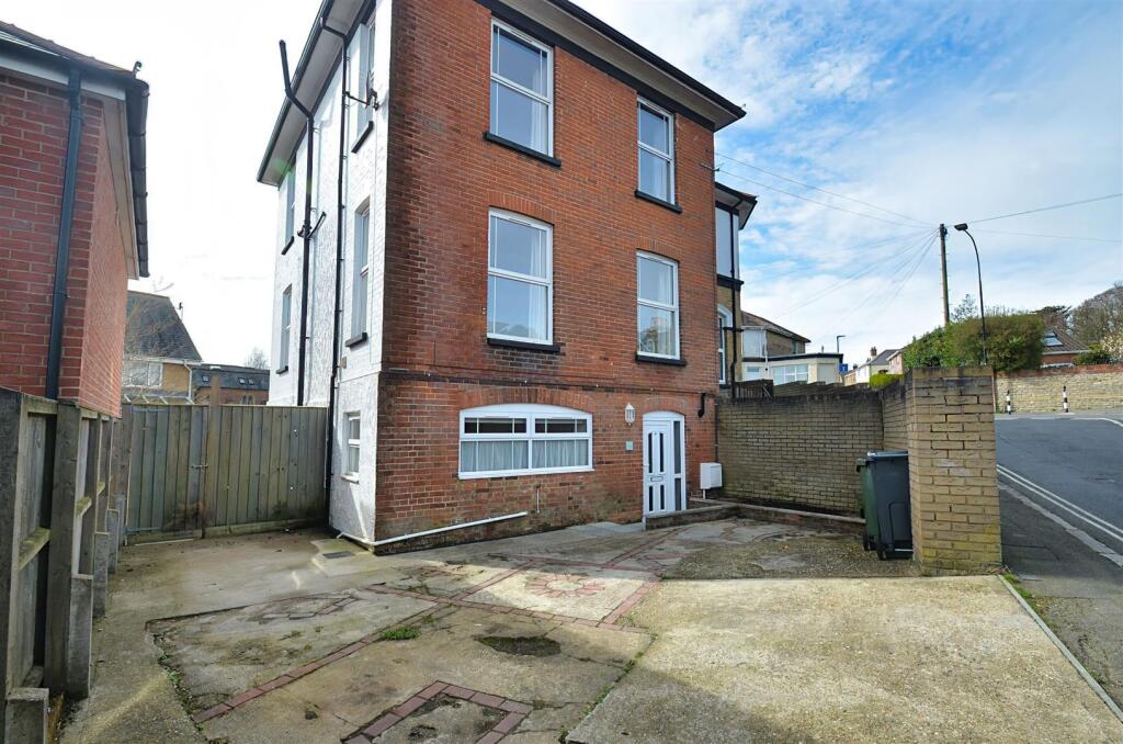 Main image of property: RYDE